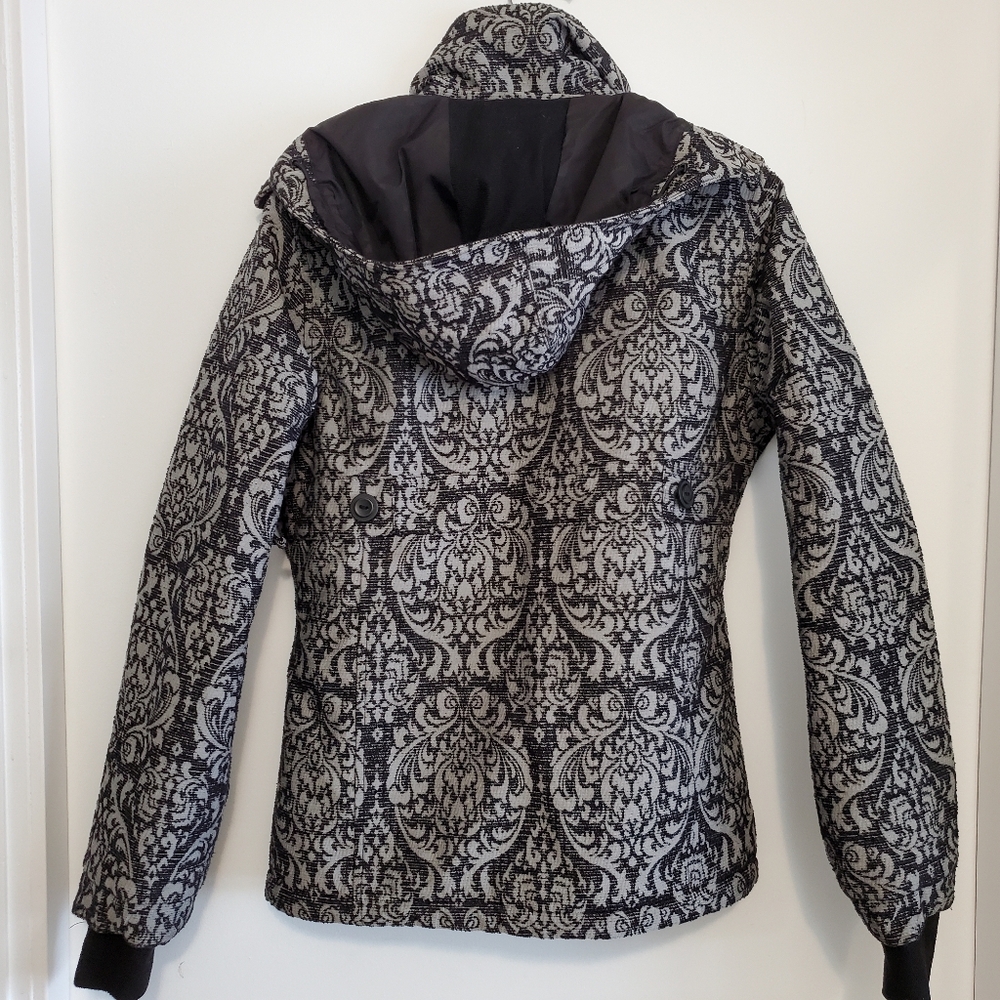Powder Room Medium Women Winter Snowboarding Jacket Grey Paisley Retro Ski Coat